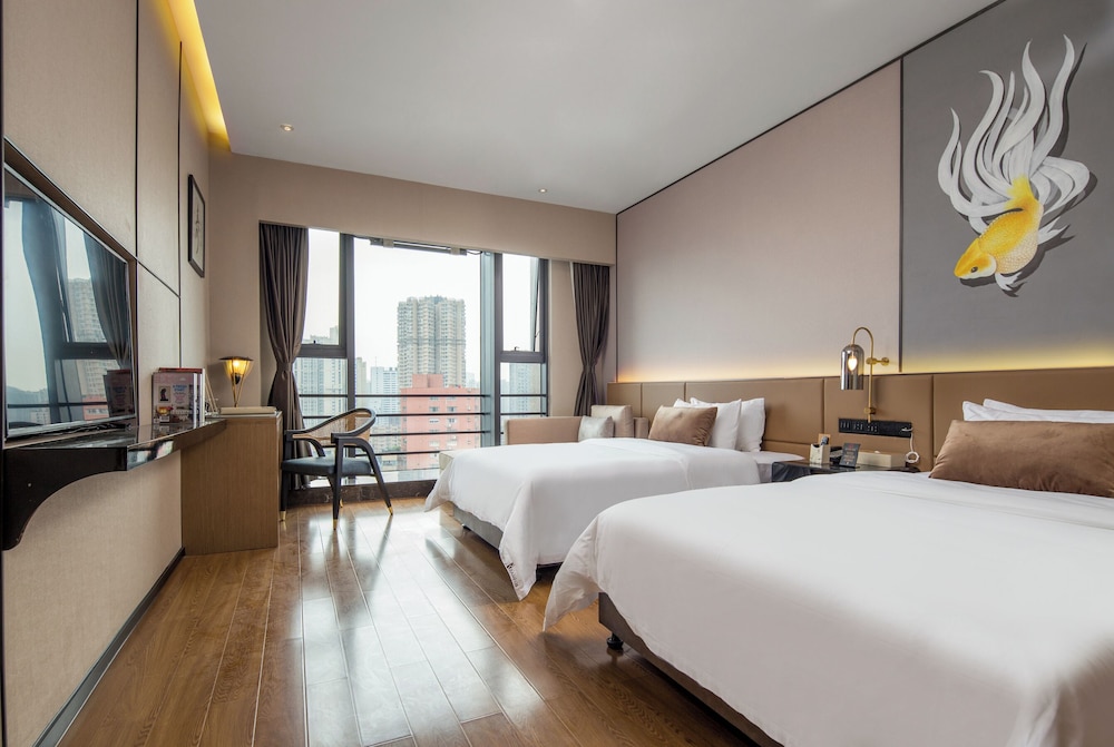 Superior Double Room, City View