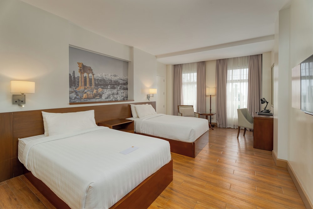 Deluxe Twin Room, 2 Twin Beds, Non Smoking, Lake View