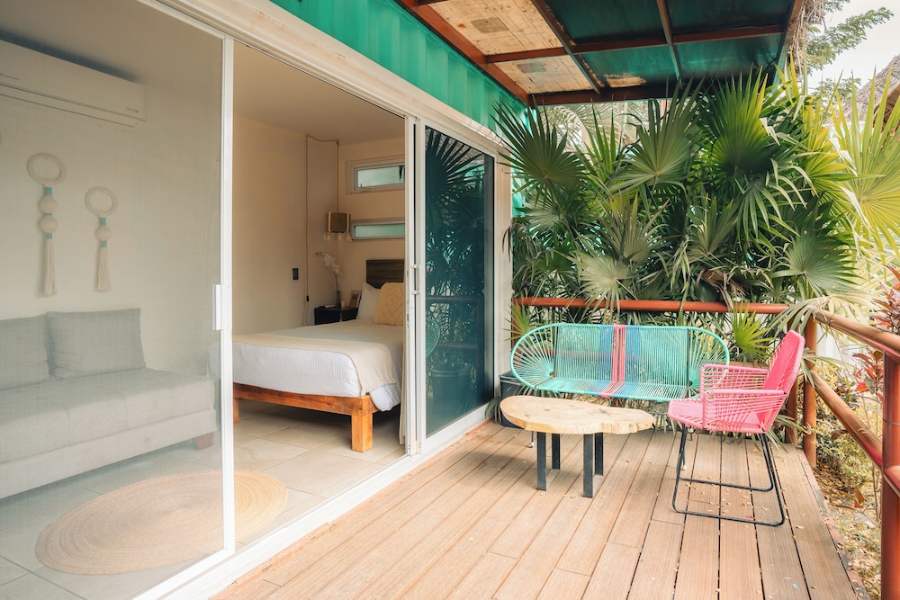 Basic Double Room, Terrace, Garden View