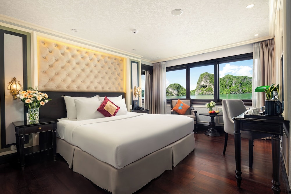 Elegant Double or Twin Suite with Balcony - 3 Days 2 Nights photo 1