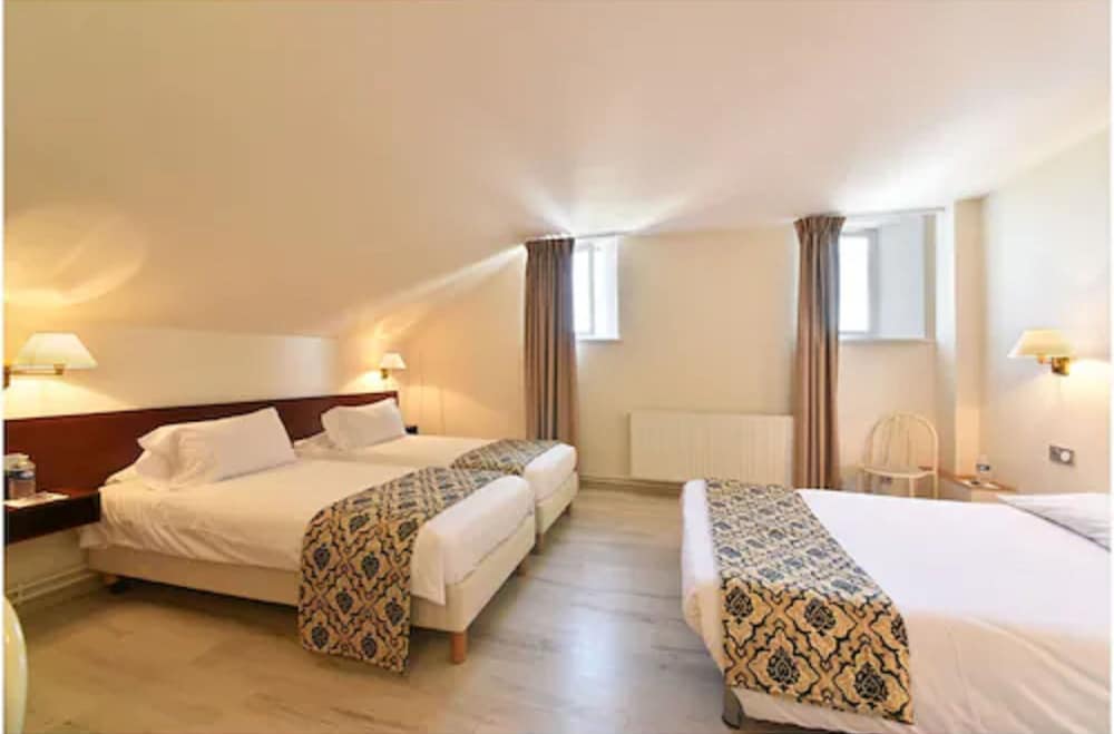 Classic Triple Room photo 1