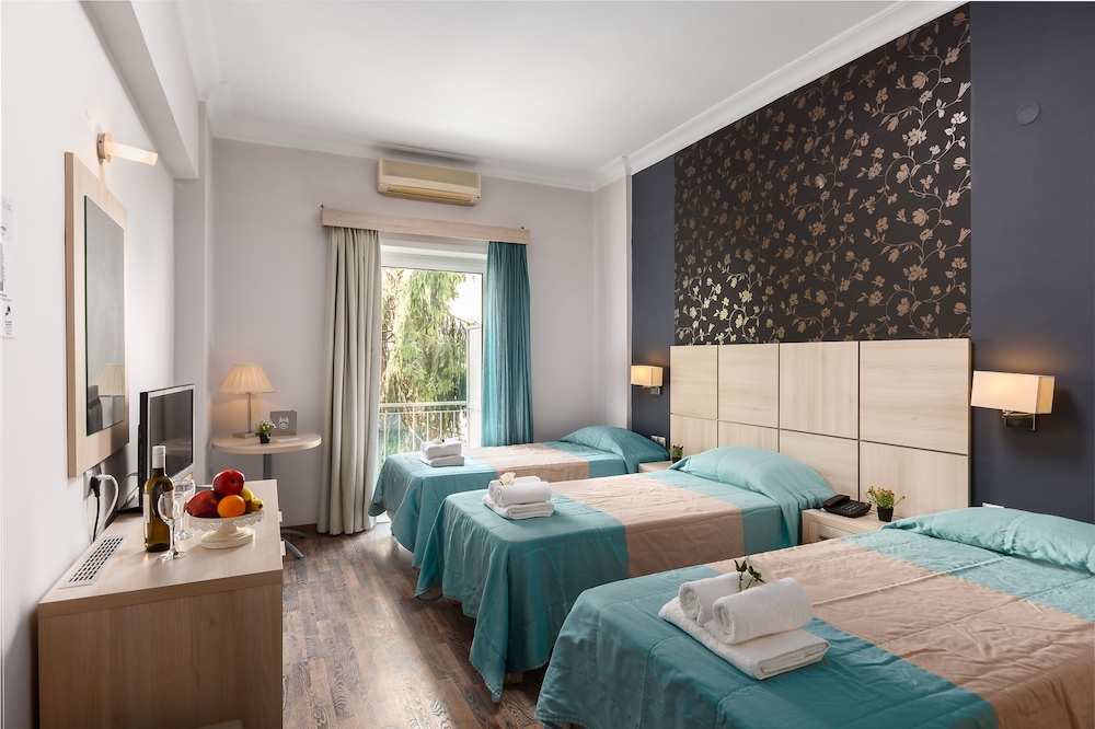 Triple Room photo 1
