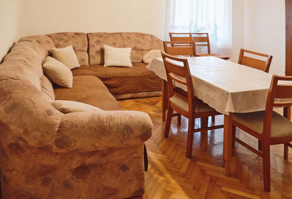 Apartment (A1) photo 3