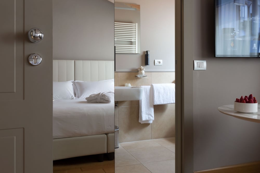 Superior Double Room photo 2