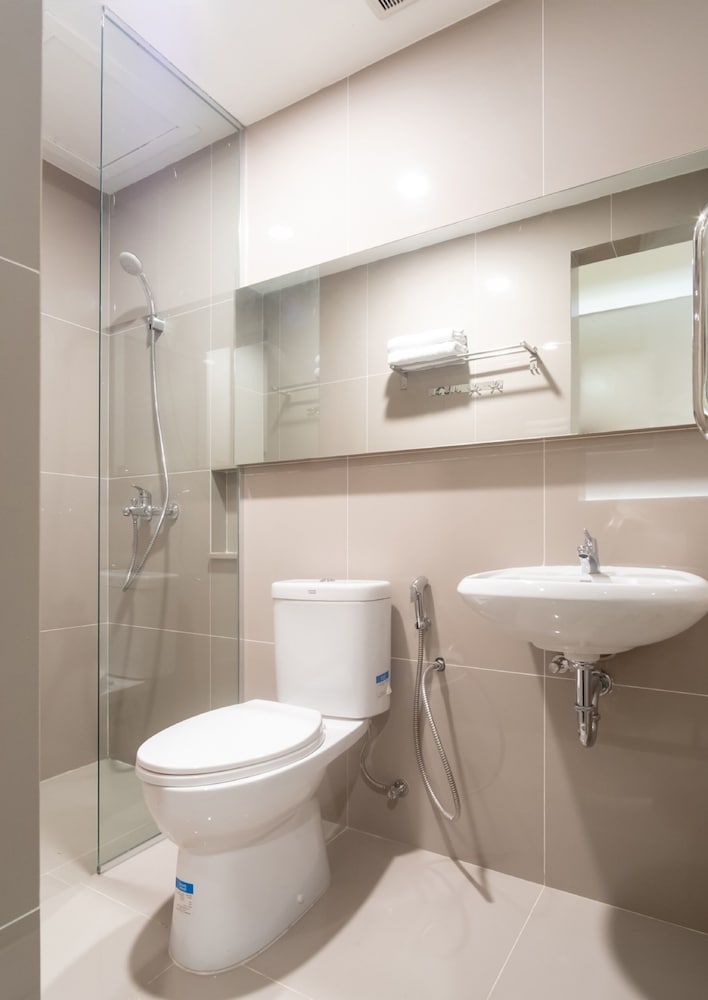 Standard Twin Room - Photo 3
