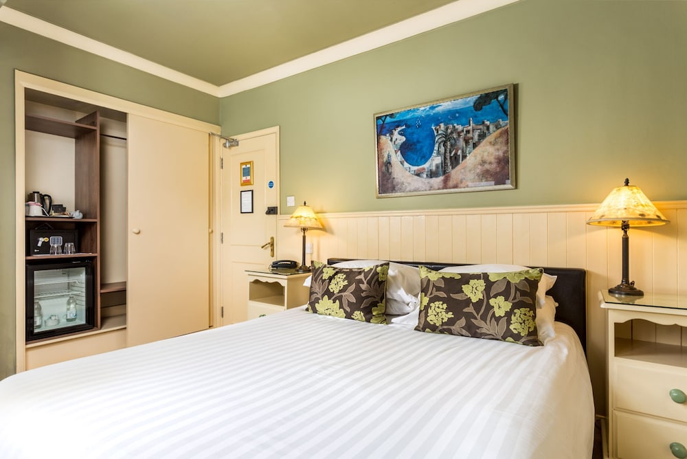 Standard Double Room photo 3