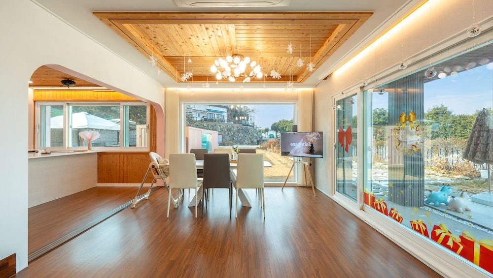 Basic Room, 2 Bedrooms (La Rosa)