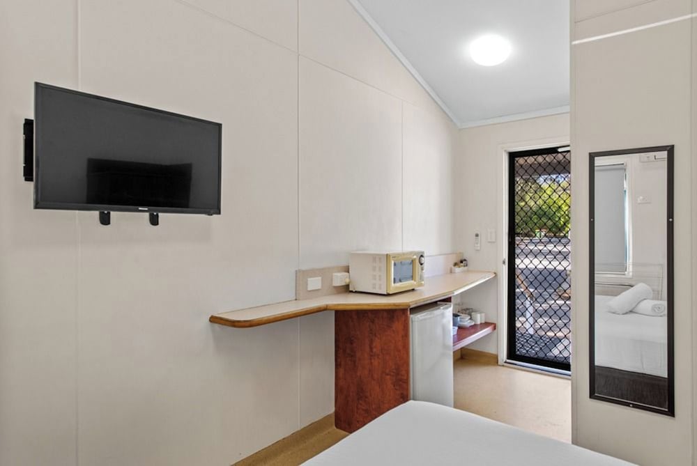 Economy Studio Room - Sleeps 2 photo 3