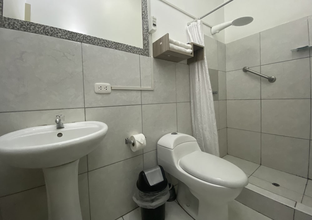 Standard Triple Room photo 3