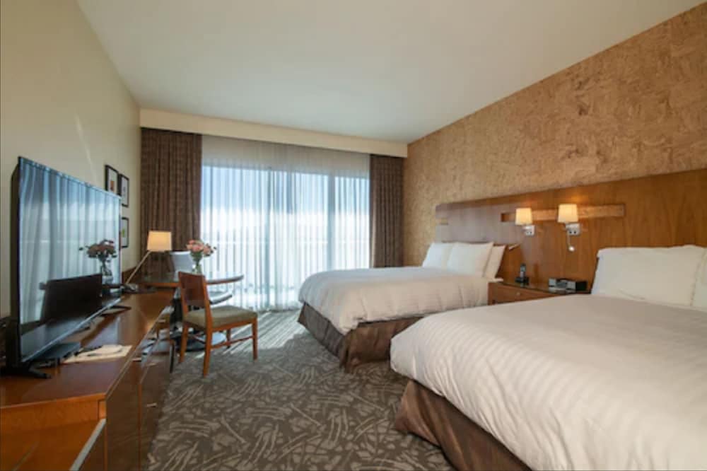 Deluxe Double Room, 2 Double Beds - Photo 4