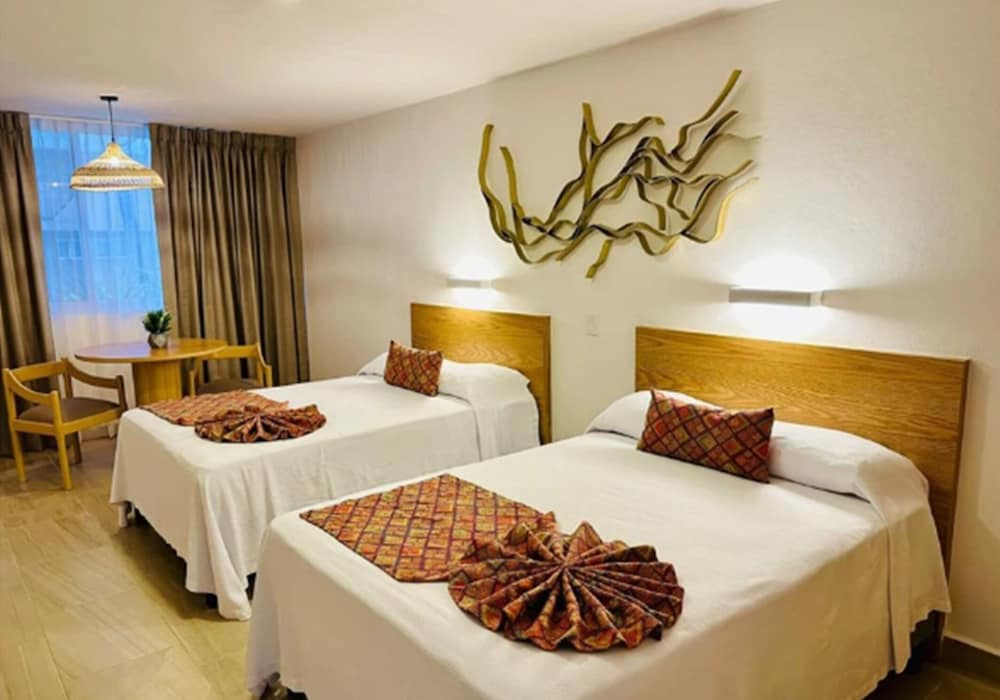 Deluxe Room, Garden View - Photo 2