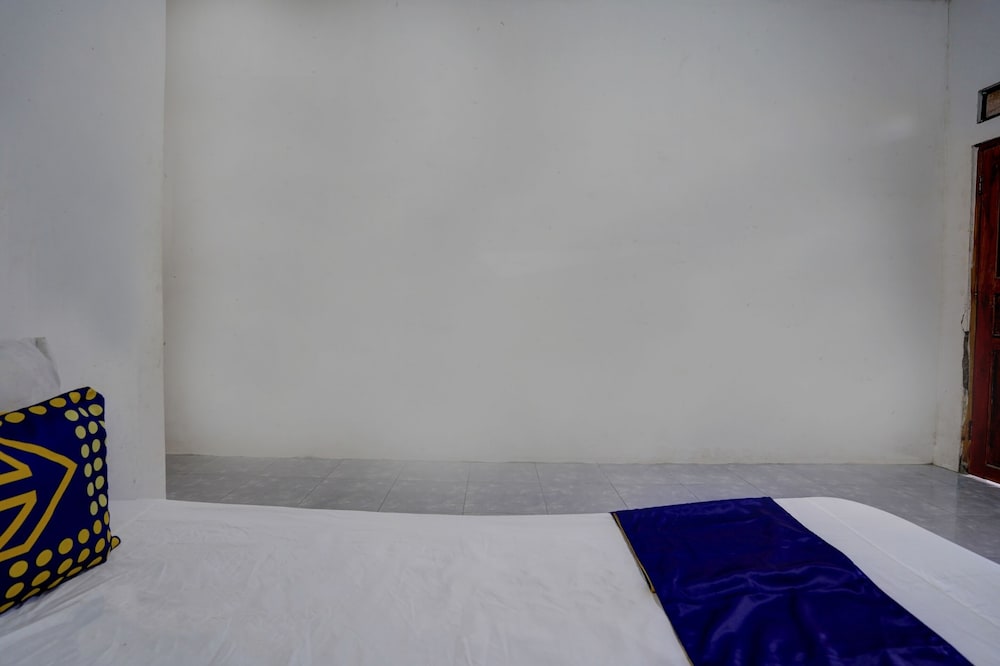 Double Room - Photo 12
