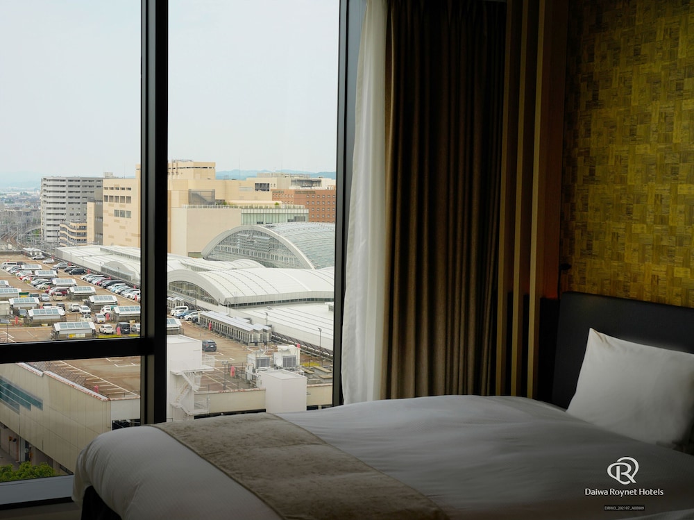 Penthouse Junior Suite,Non Smoking (Breakfast for children sharing beds must be paid on site) - Photo 22