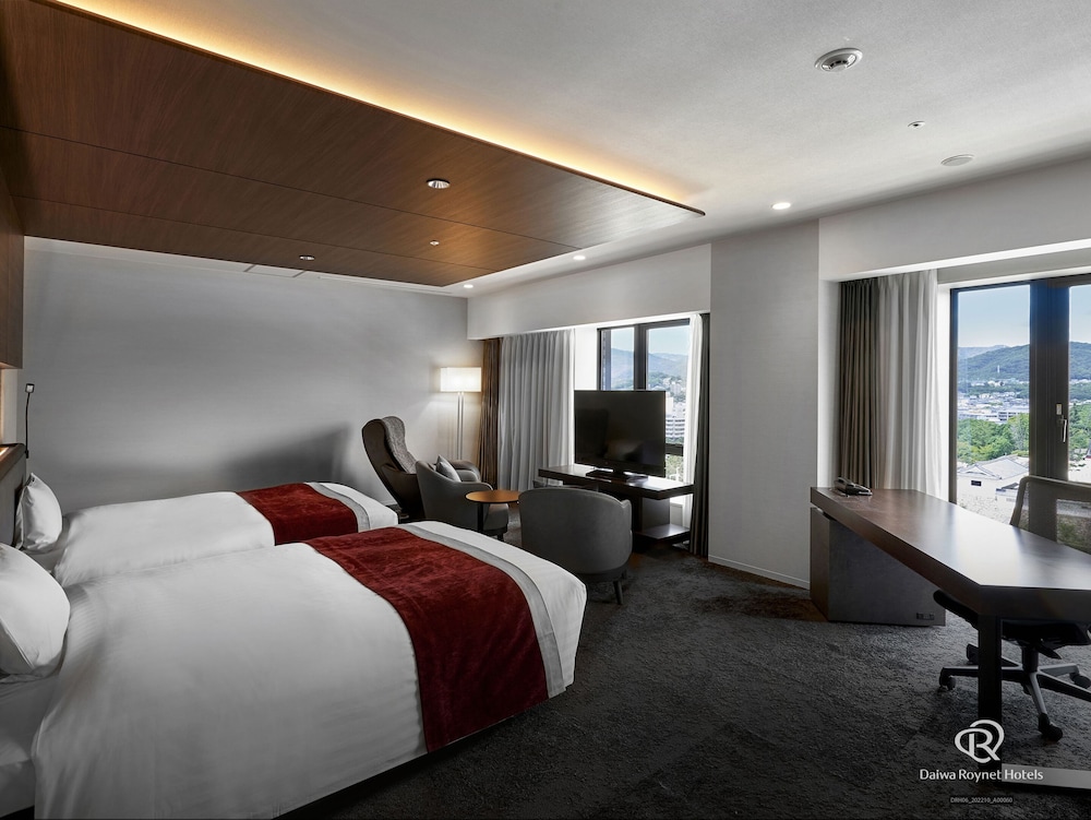 [No Smoking/Castle View] Junior Suite Twin - Photo 2