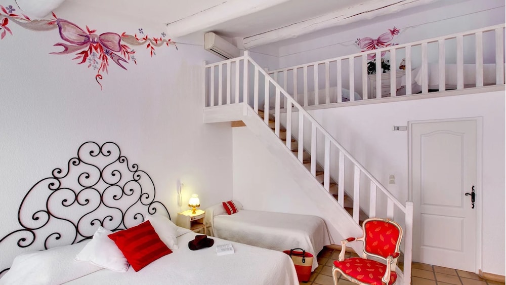 Superior Duplex, Garden View