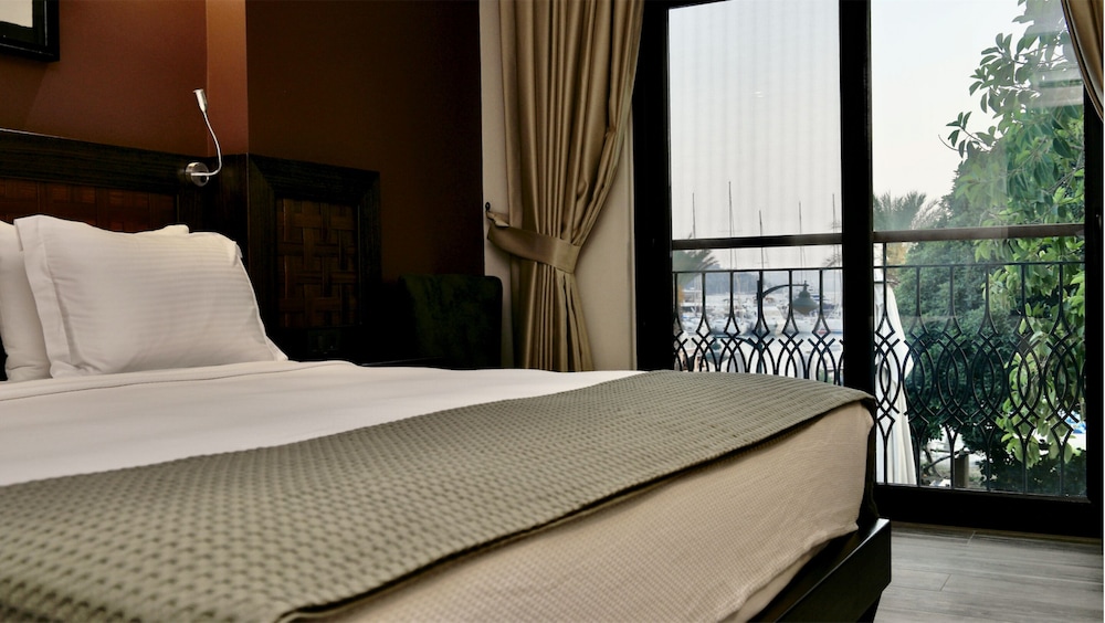 Suite, Sea View - Photo 4