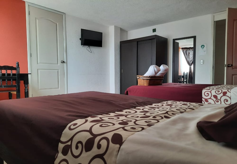 Standard Suite, 1 Bedroom, Private Bathroom, Tower photo 1