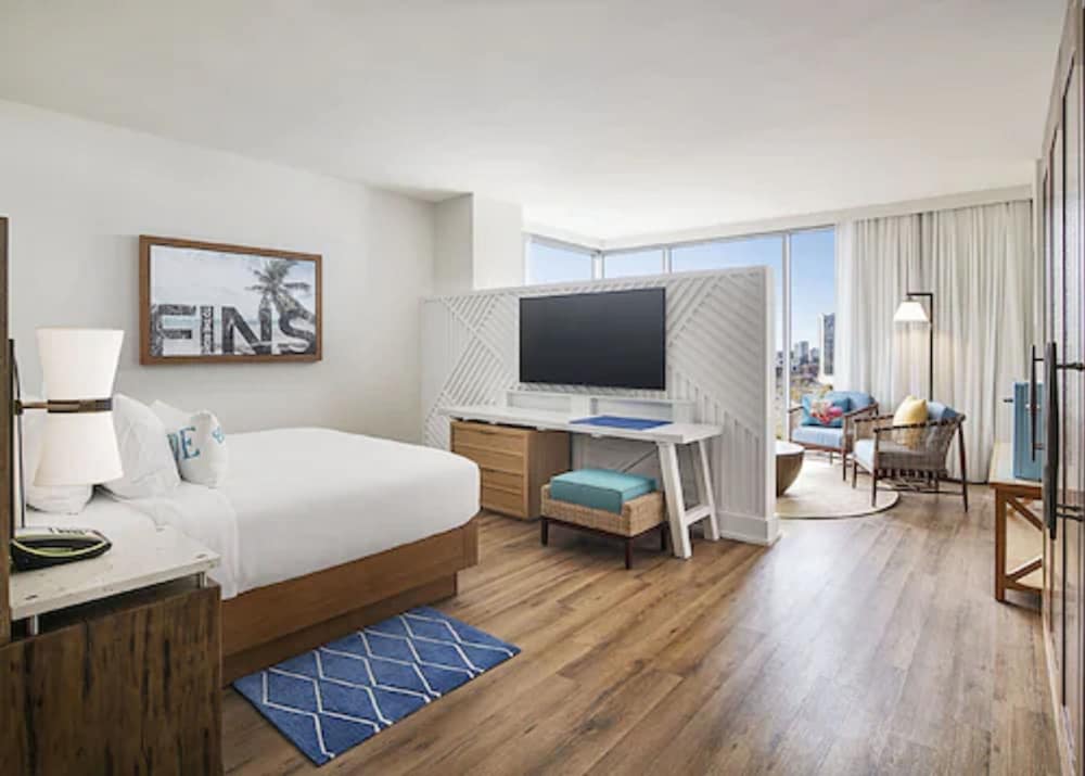 Standard Room, 2 Queen Beds photo 1