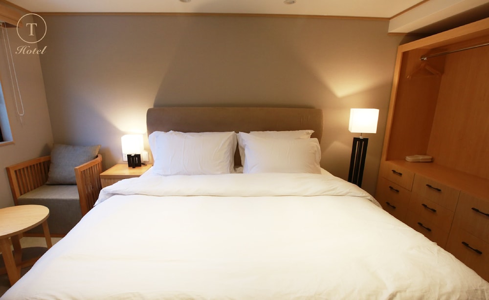 Superior King Room photo 3