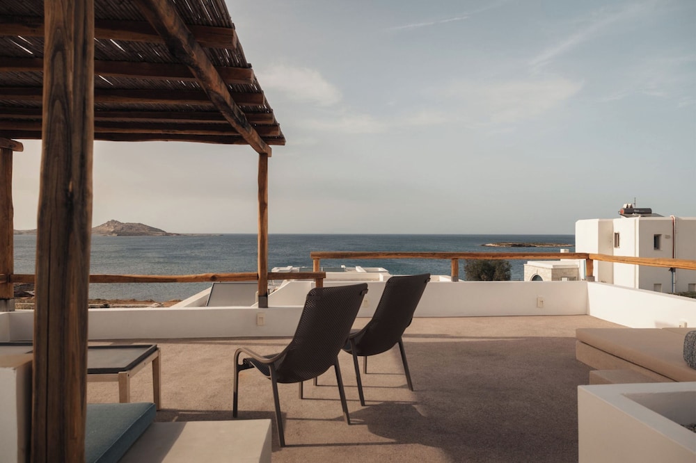 Superior House, Balcony, Sea View