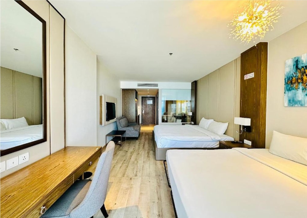 Deluxe Quadruple Room, Balcony, Sea View - Photo 4