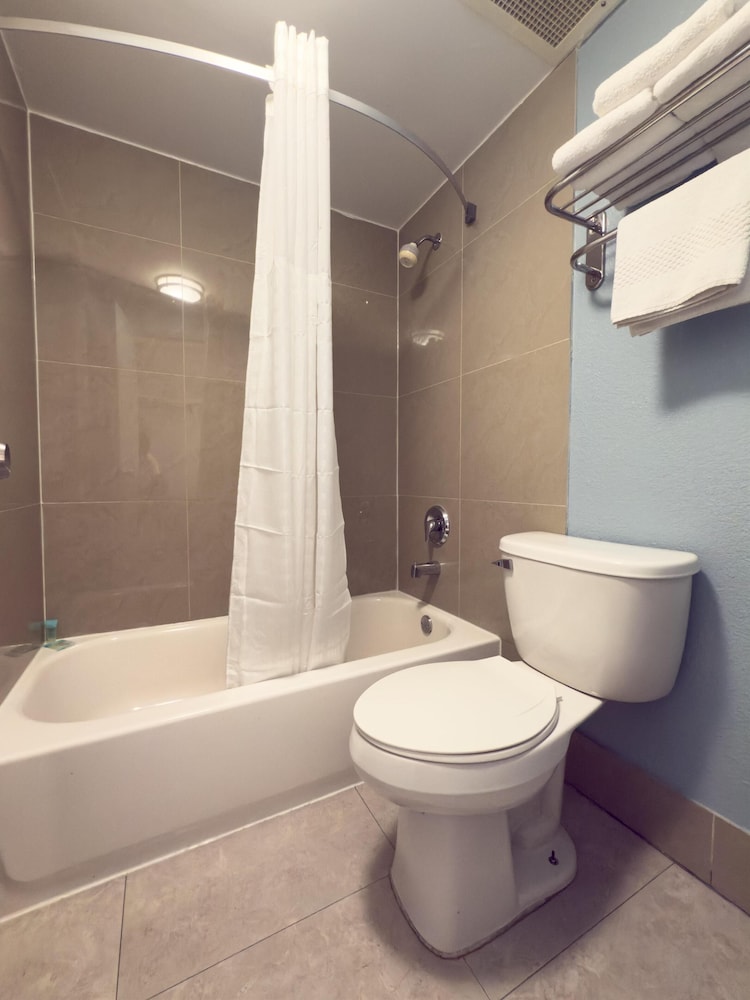 Standard Room, 2 Double Beds, Smoking, Refrigerator & Microwave (Pet Friendly) - Photo 2
