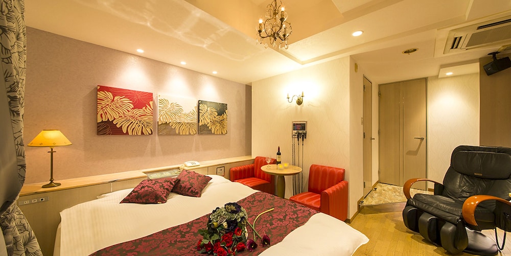 Economy Double Room - Photo 8