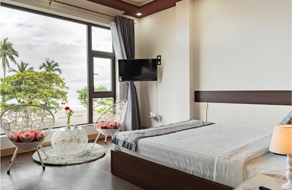 Standard Suite - Photo 2