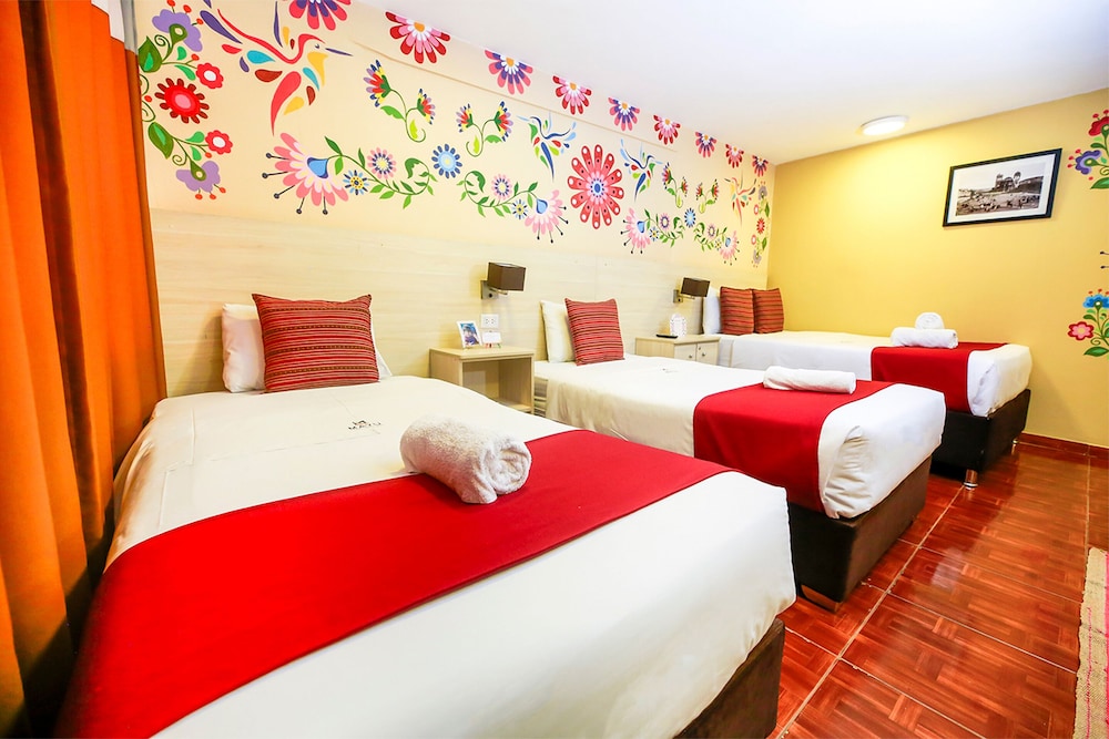 Superior Triple Room, Multiple Beds, City View photo 2