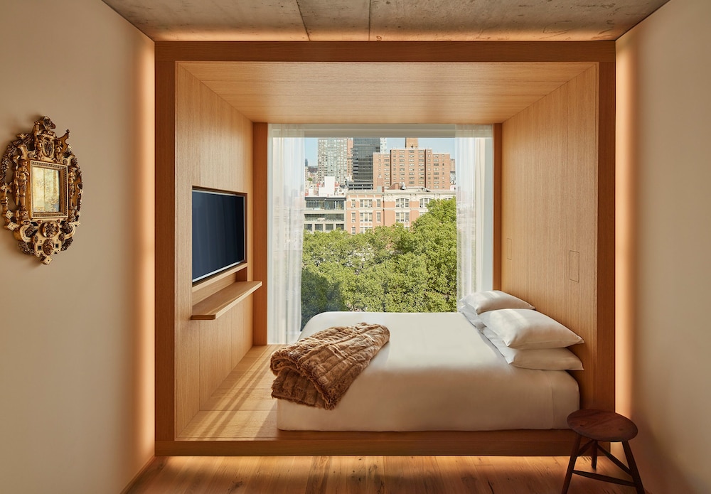 Room, 1 King Bed, Park View photo 1