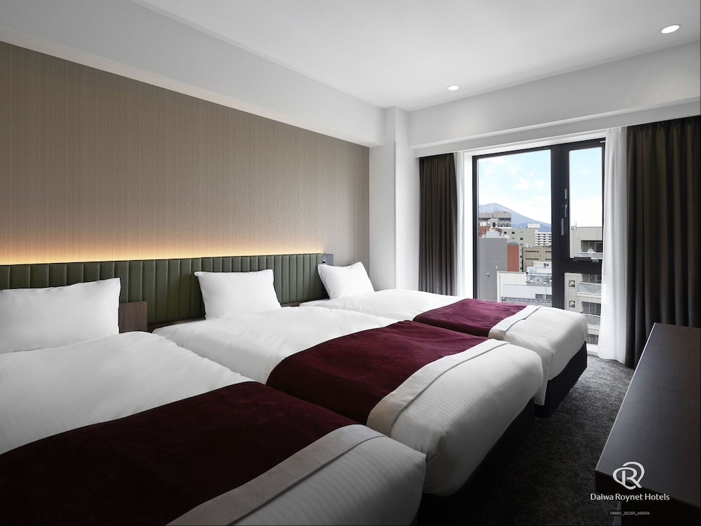 Moderate Twin Room, Non Smoking (for 3 people)