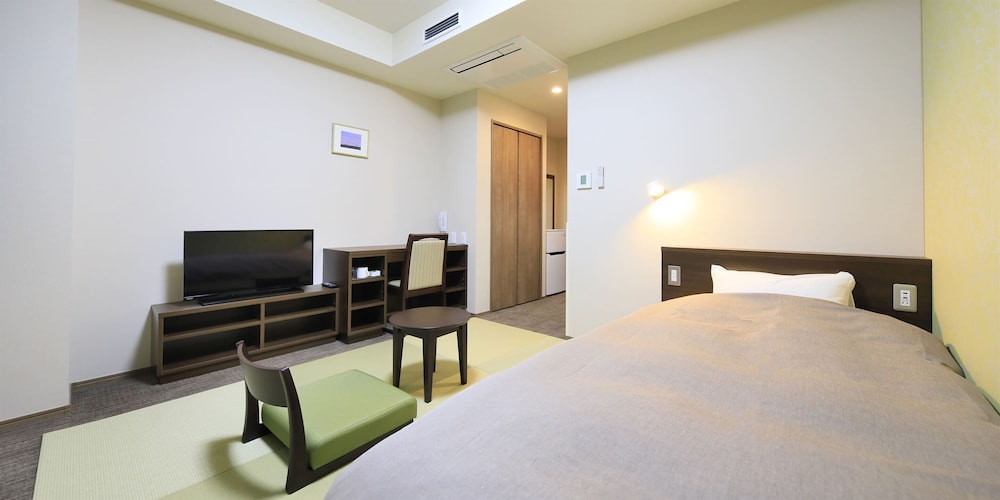Deluxe Single Room with Kitchenette and Shower, Non Smoking
