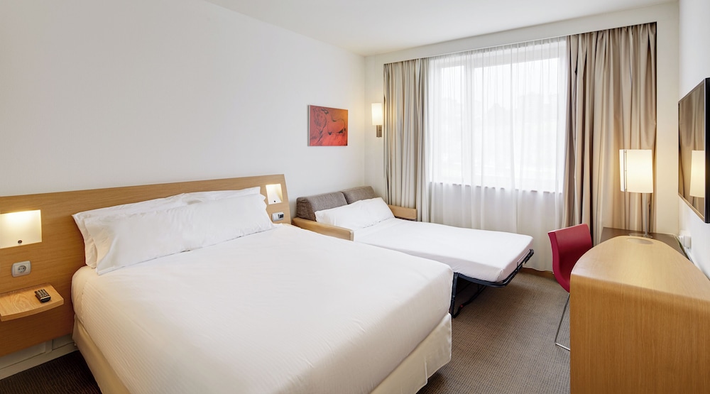 Classic Triple Room - Photo 1