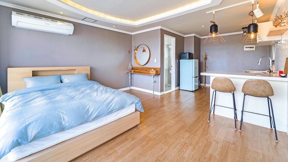 Basic Room, 1 Bedroom (Earl Gray 303 (Ocean View)) photo 3