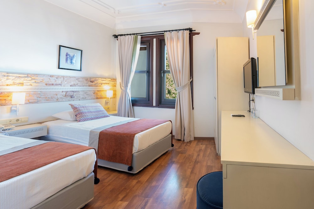 Standard Room, 1 Double or 2 Twin Beds - Photo 18