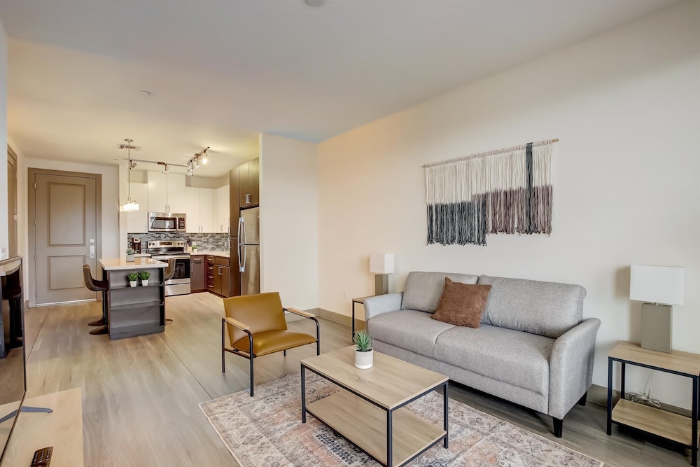 Apartment, 1 Bedroom, Non Smoking photo 2
