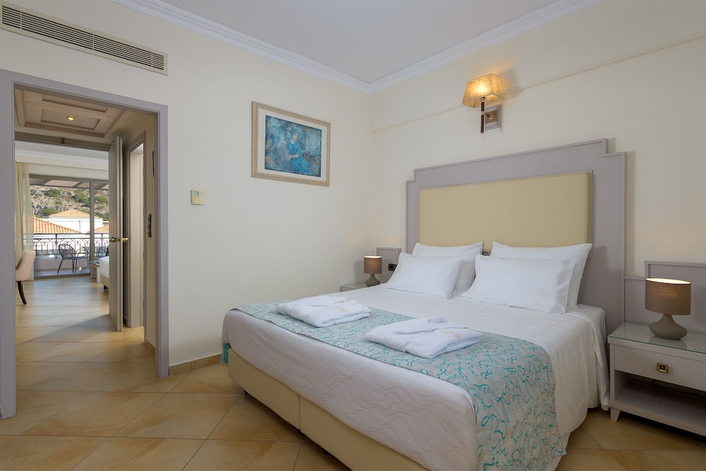 Family Suite, Pool View