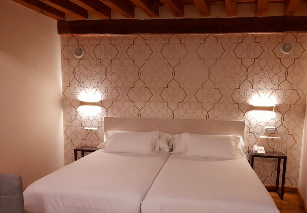 Quadruple Room photo 2