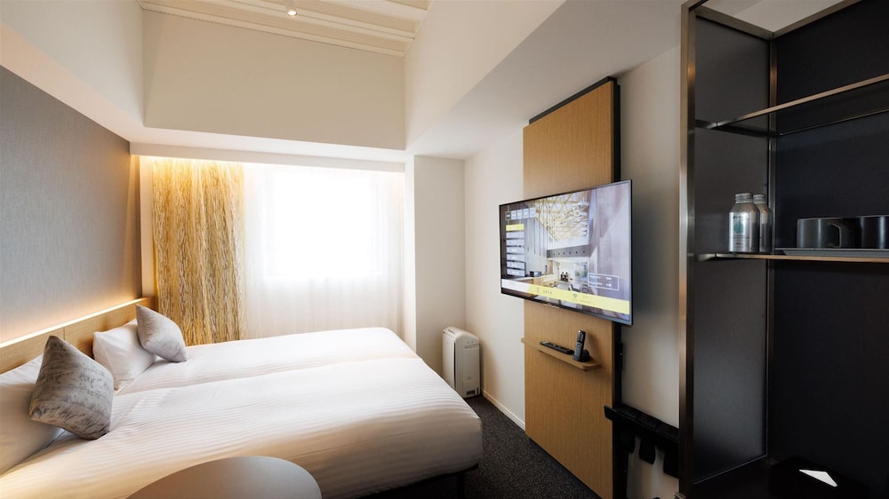 Connecting Room with 4 Single Beds - Photo 5