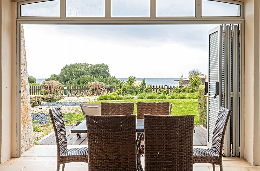Suite, 2 Bedrooms, Sea View (Cliff) thumbnail 6