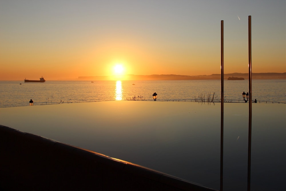 Double Room, 2 Twin Beds, Sea View photo 3