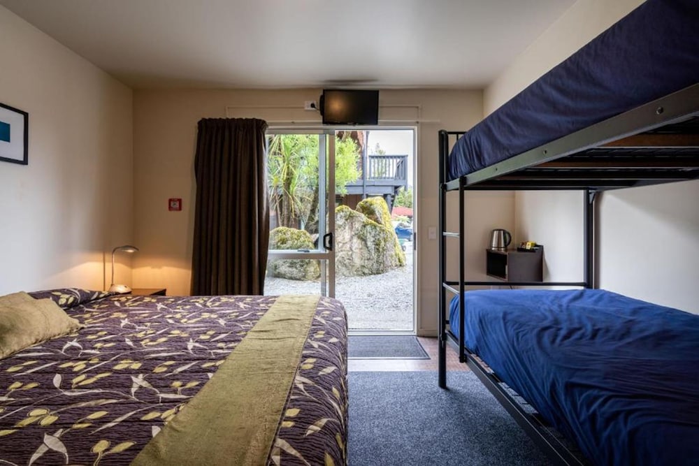 Budget Double/Twin Room photo 3