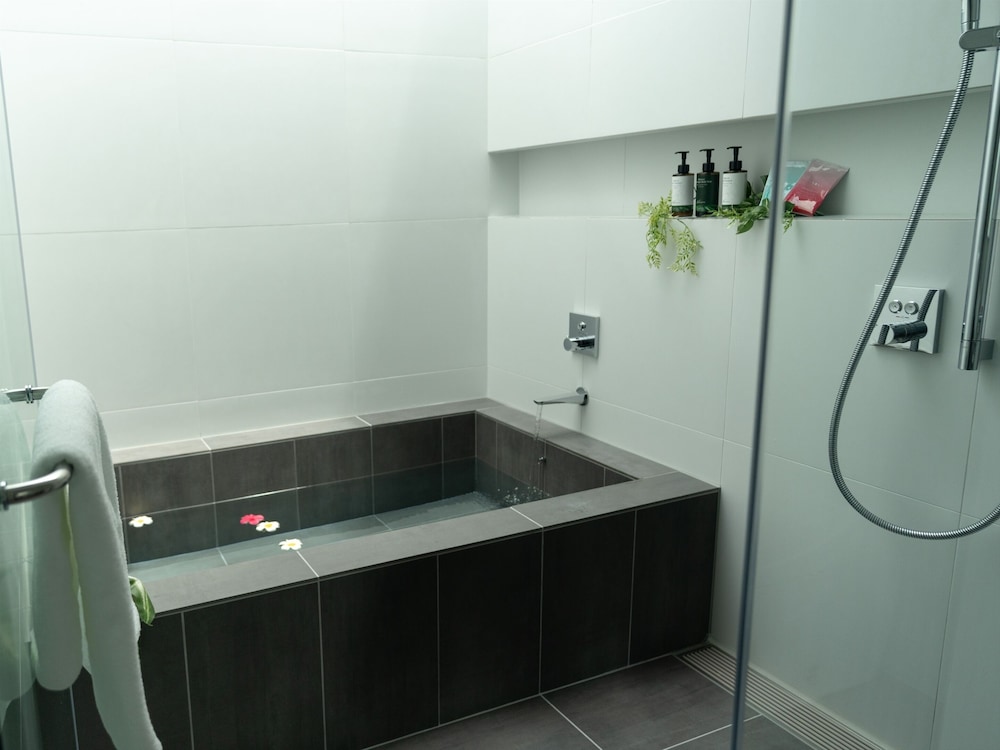 Luxury Pool Villa, Non Smoking photo 3