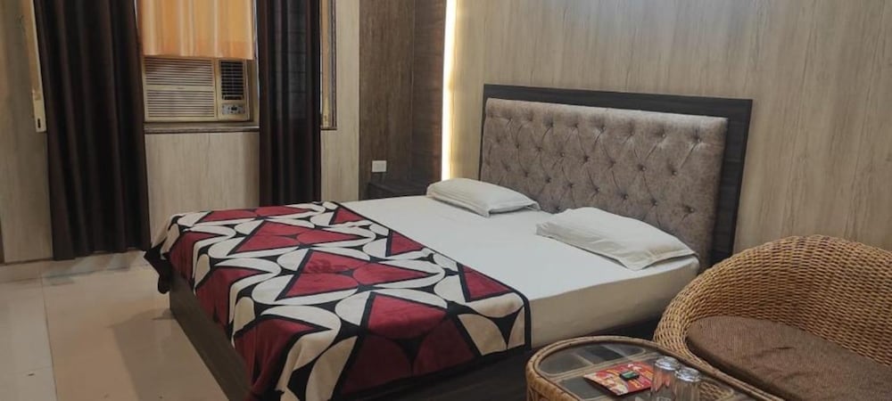 Deluxe Double Room photo 2