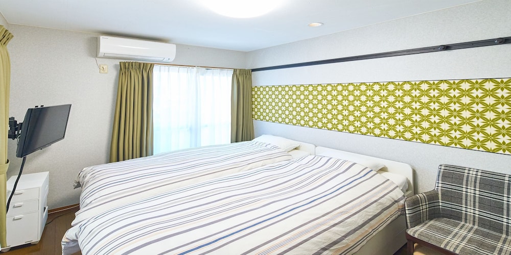 Basic Twin Room photo 1