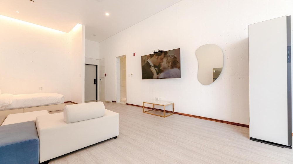Basic Room, 1 Bedroom (303(Spa)) - Photo 6