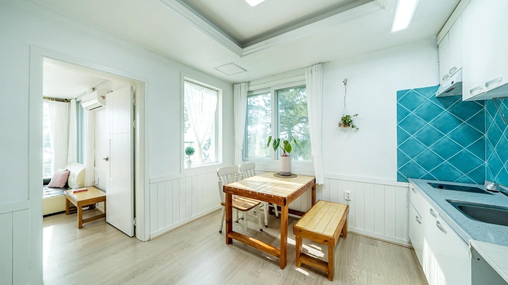Basic Room, 1 Bedroom (Minyeowayasu (ocean view)) photo 3