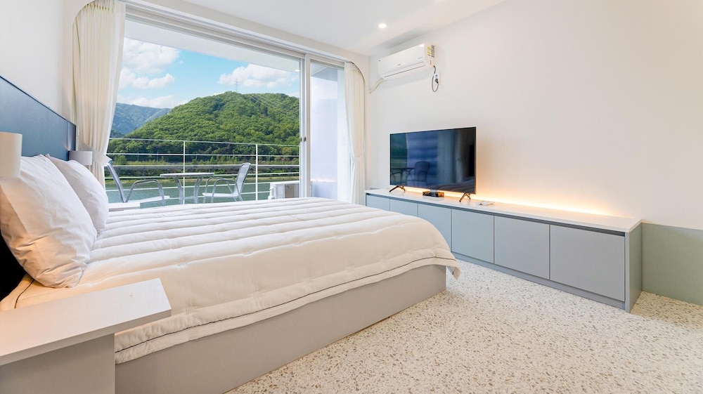 Basic Room, 1 Bedroom (Rose(River View)) - Photo 3
