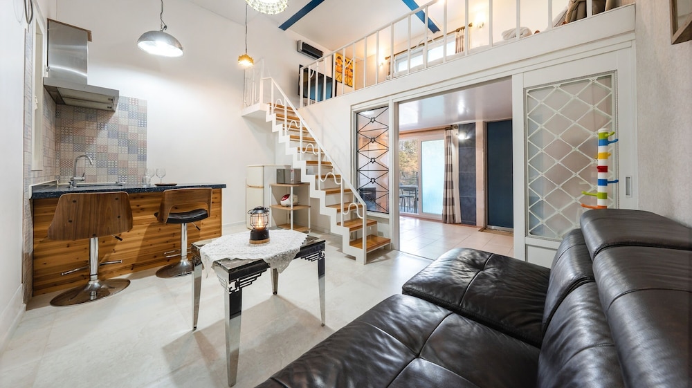 Basic Room, 1 Bedroom (B201 (Private BBQ, Spa))