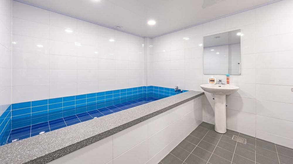 Basic Room, 1 Bedroom (201 Ho) - Photo 6
